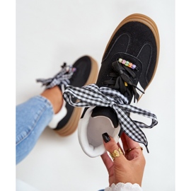 Zapatillas de deporte para mujeres con alfileres negros 8