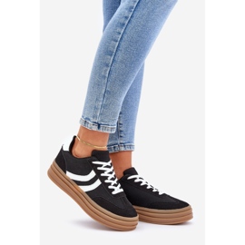 Zapatillas elegantes en la plataforma en blanco y negro 1