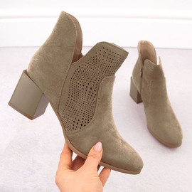 Botas para mujeres en el pilar de Openwork Suede Dark Beige M. Daszyński SA217-6 1 Botas para mujeres en el pilar de Openwork Suede Dark Beige M. Daszyński SA217-6 1
