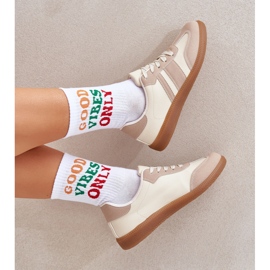 Zapatillas de deporte para mujeres bajas con beige de cuero ecológico 7
