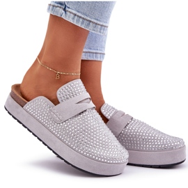 Chanclas para mujeres decoradas con circones en la plataforma gris 8