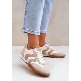 Zapatillas clásicas para mujeres con beige de cuero ecológico 2