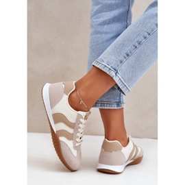 Zapatillas clásicas para mujeres con beige de cuero ecológico 5