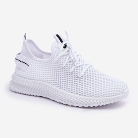 Mujeres con zapatos deportivos de malla mesh blancos 4