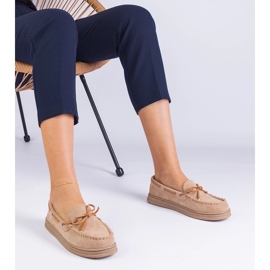 Mocasines de mujer beige de Ekozamsz con un arco 1