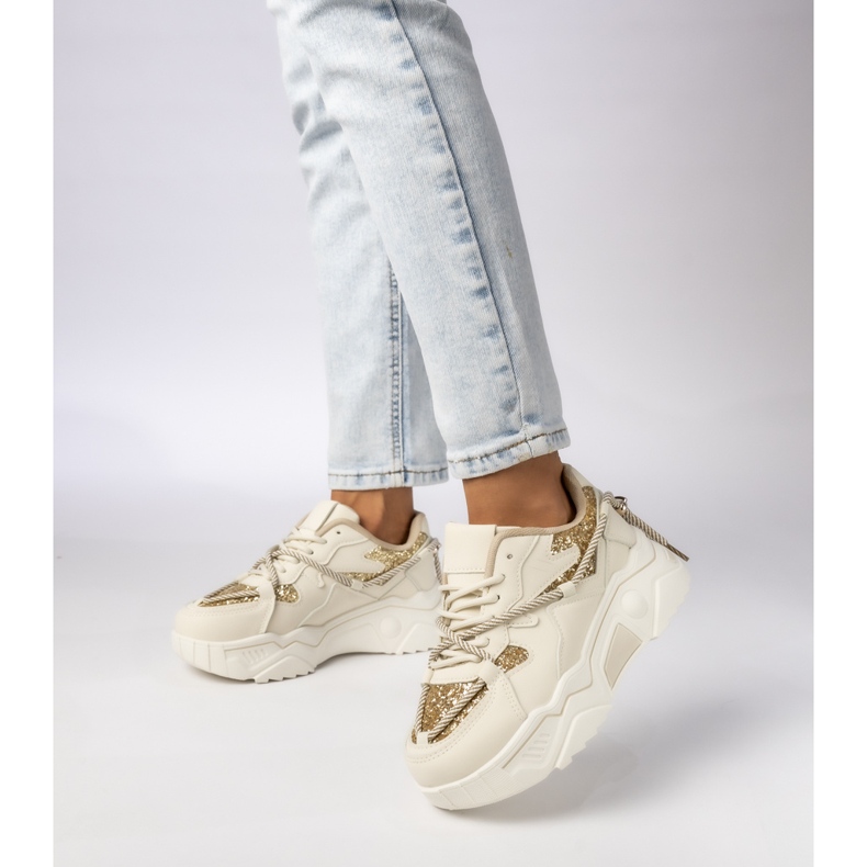 Zapatillas deportivas femeninas beige-oro 1
