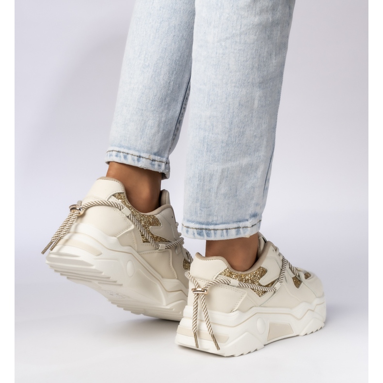 Zapatillas deportivas femeninas beige-oro 2