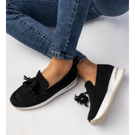 Mocasines negros para mujeres con flecos 1 Mocasines negros para mujeres con flecos 1