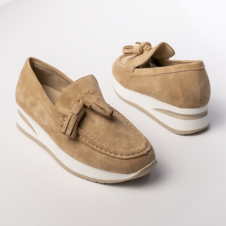Mocasines para mujeres con telas beige 2
