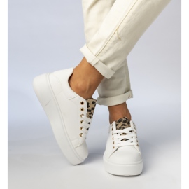Zapatillas deportivas blancas para mujeres blanco 1