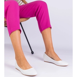 Ballerinas blancas en una cuña oculta de eco -leather blanco 1 Ballerinas blancas en una cuña oculta de eco -leather blanco 1