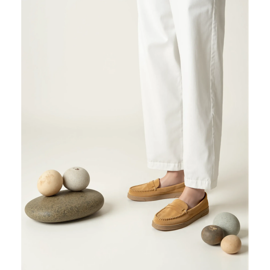 Mocasines de gamuza para el camello femenino beige 2
