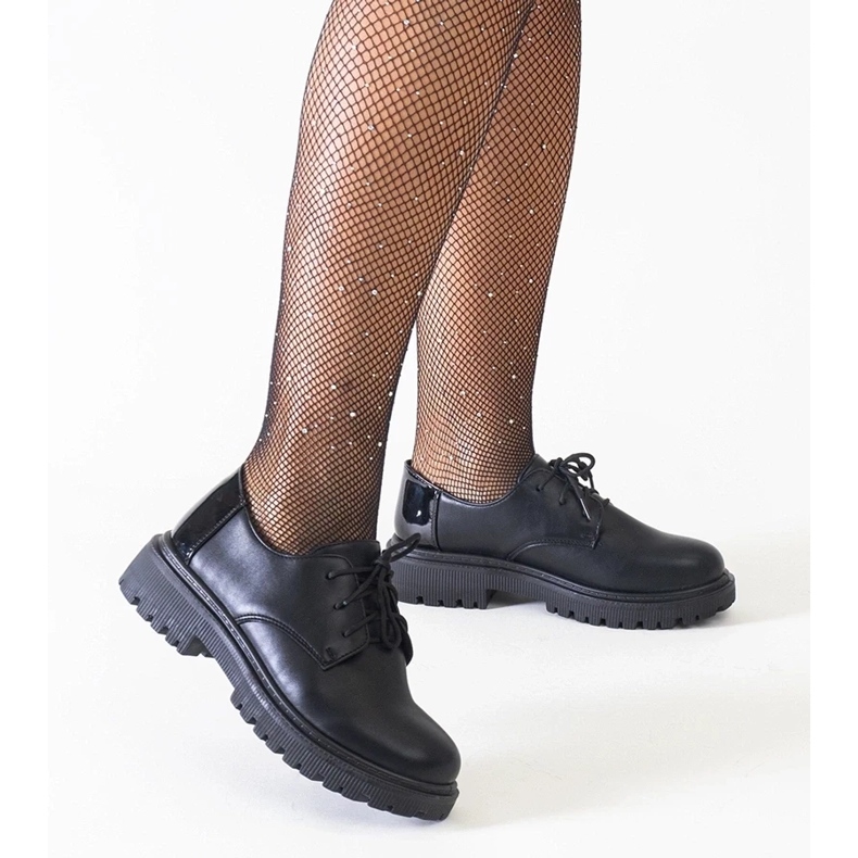 Salón clásico beige de tacón bajo, zapatos de mujer para la oficina. 2