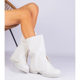 Botas blancas con una parte superior rota blanco 2