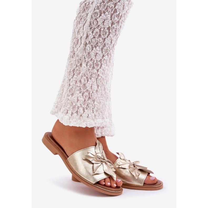 Zapatillas con decoración de cuero natural Zazoo 3667 Zlotys dorado 1