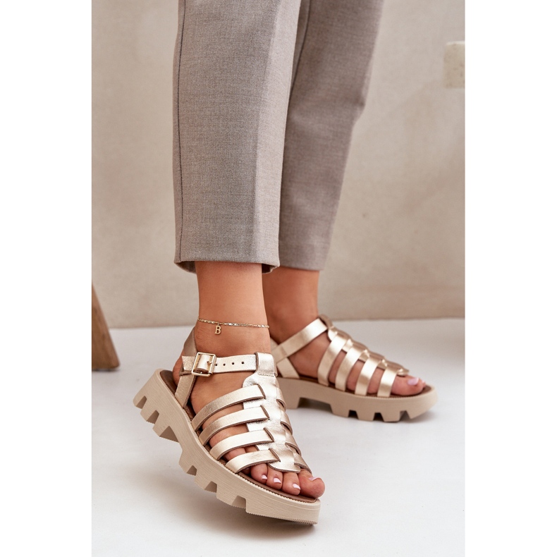 Sandalias de cuero para mujeres Zazoo 3695 PLN dorado 2