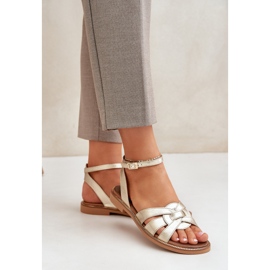 Sandalias de cuero para mujeres con tacones planos Zazoo 3688 Zlotys dorado 5