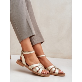 Sandalias de cuero para mujeres con tacones planos Zazoo 3688 Zlotys dorado 7