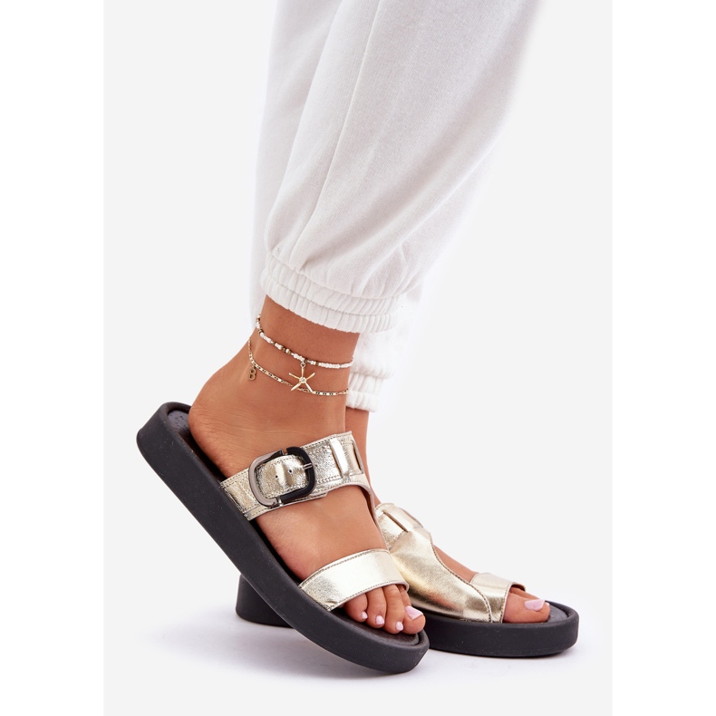 Zapatillas de cuero para mujeres en la plataforma Zazoo 3024 Zloty dorado 1