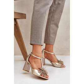 Sandalias de piel con tacón alto y decoración Laura Messi 2758 Oro dorado 3