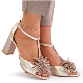 Sandalias de piel con tacón alto y decoración Laura Messi 2758 Oro dorado 11