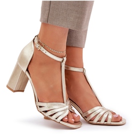Sandalias de cuero natural en Laura Messi 2766 Zloty Post dorado 10