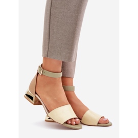 Sandalias Piel Sobre Tacones Dorados Laura Messi 2143 Beige 1