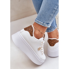 Zapatillas de zapatillas de cuero en una plataforma con un detalle dorado-marrón blanco 6