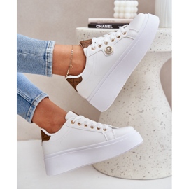 Zapatillas de zapatillas de cuero en una plataforma con un detalle dorado-marrón blanco 7