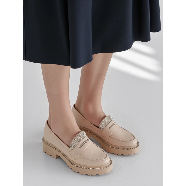 Mocasines beige diamantes de las mujeres 1