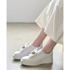 Encanto de las zapatillas de deporte femeninas blancas blanco 2