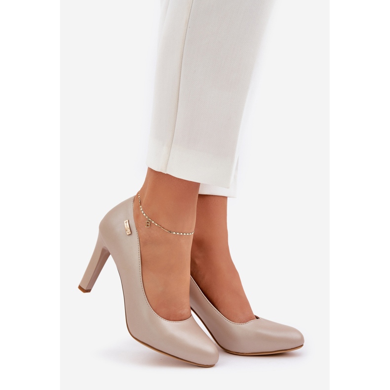 Bombas para mujeres en el Sergio Leone Nude Pearl Campbell Post beige 1