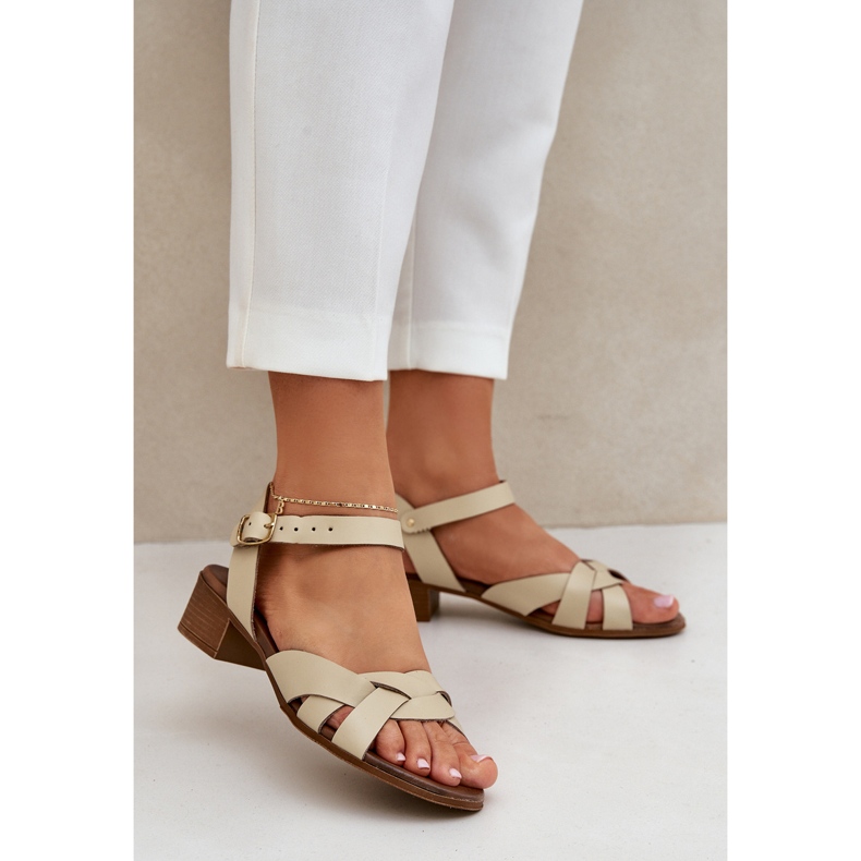 Sandalias de cuero con un delicado tacón Zazoo 40372 beige ligero 2