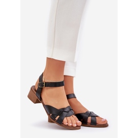 Sandalias de cuero con un delicado tacón Zazoo 40372 Negro 1