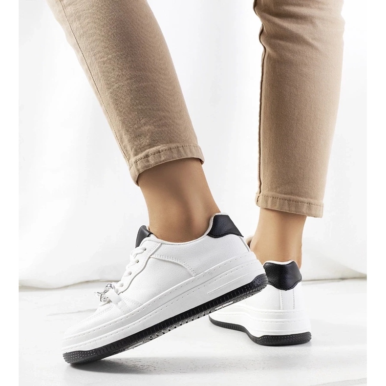 D/GMR Deportivas blancas con cadena de Maring blanco 1 D/GMR Deportivas blancas con cadena de Maring blanco 1