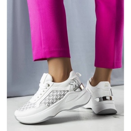 D/GMR zapatillas blancas con monograma Margie blanco 1 D/GMR zapatillas blancas con monograma Margie blanco 1