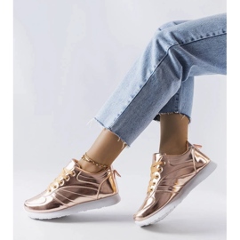 D/GMR zapatillas doradas Quessy 3