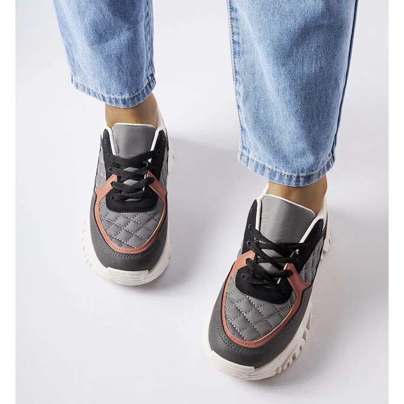 D/GMR Zapatillas grises con inserciones de colores de Esquibel. 2 D/GMR Zapatillas grises con inserciones de colores de Esquibel. 2