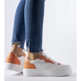 D/GMR Zapatos Fournie blancos con detalles en naranja. 2