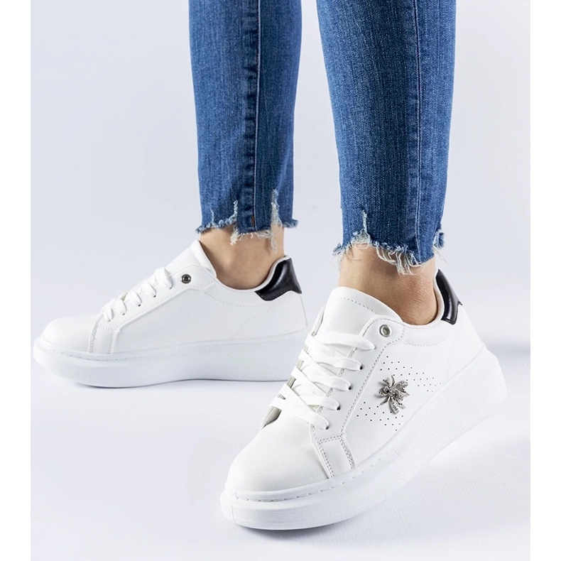 D/GMR Zapatillas blancas con aplicación Fairfax de circonitas. blanco 2