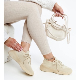 D/GMR Deportivas Roshni beige 2