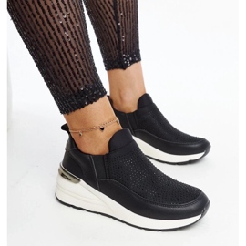 D/GMR Zapatillas negras de cuña con circones y elementos dorados Ashleey negro 2 D/GMR Zapatillas negras de cuña con circones y elementos dorados Ashleey negro 2