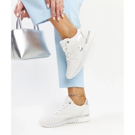 D/GMR Zapatillas Tasnim de piel de serpiente blancas blanco 3