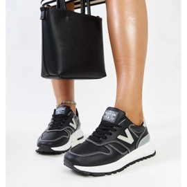 Zapatillas negras con suela gruesa de Cettina. negro 3