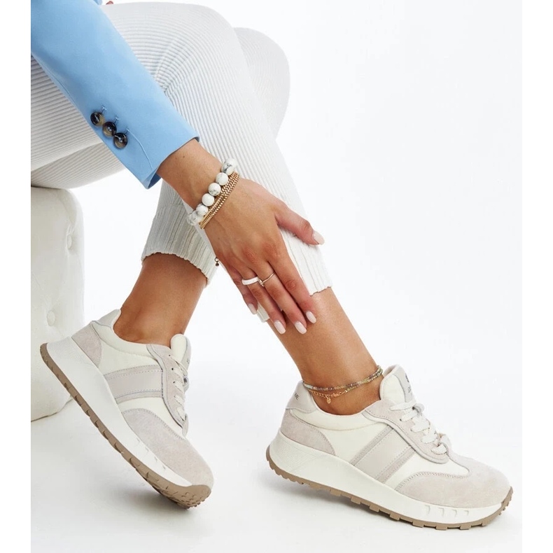 Zapatillas de cuero grises de Nahas 1