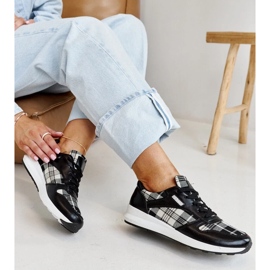 Zapatillas de deporte a cuadros negros 1