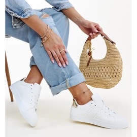 Zapatillas Akila blancas y doradas blanco 2
