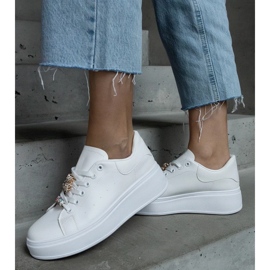 D/CEO Zapatillas blancas con plataforma decoradas con un osito Mavien blanco 3