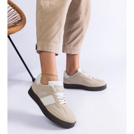 D/CEO Zapatillas beige en la plataforma de costura de Puente 4