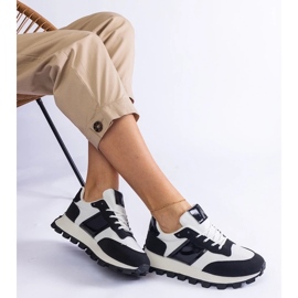 D/CEO Zapatillas negras con un protector de Restia visible negro 3